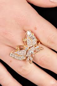 Paparazzi Accessories - Fearless Flutter - Gold Ring