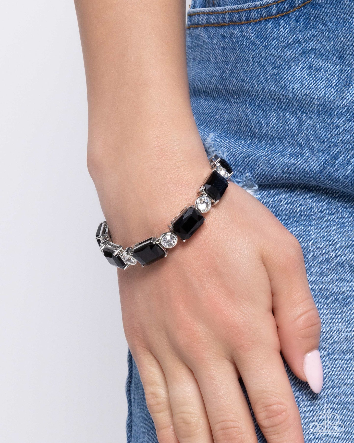 Paparazzi Accessories - Tonight Only! - Black Bracelet