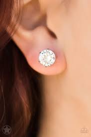 Paparazzi Accessories - Just In TIMELESS - White Earrings