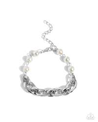 Paparazzi  Accessories - Pearl Pairing - Silver Bracelet