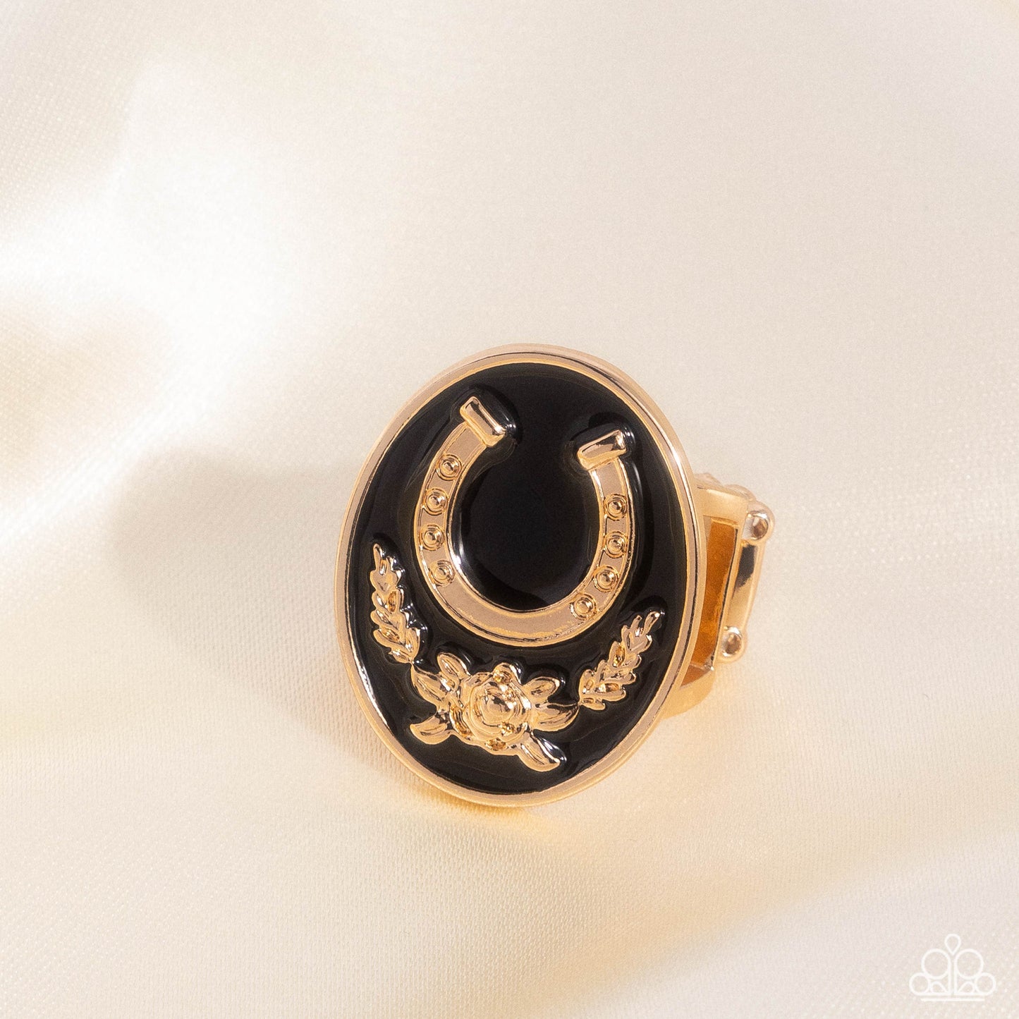 Paparazzi Accessories - Santa Fe Stallion - Black Ring