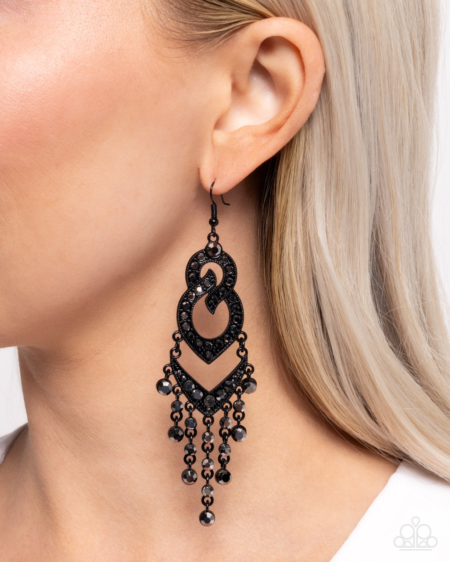 Paparazzi Accessories - Pristine Precipitation - Black Earrings