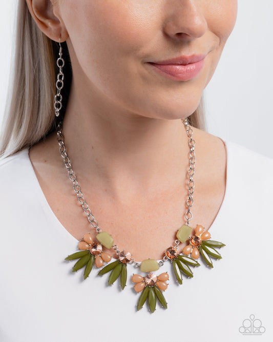 Paparazzi Accessories - Folklore Flare - Green Necklace