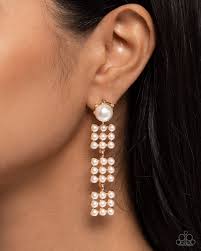 Paparazzi Accessories - Pearl Pastime - Gold Earring