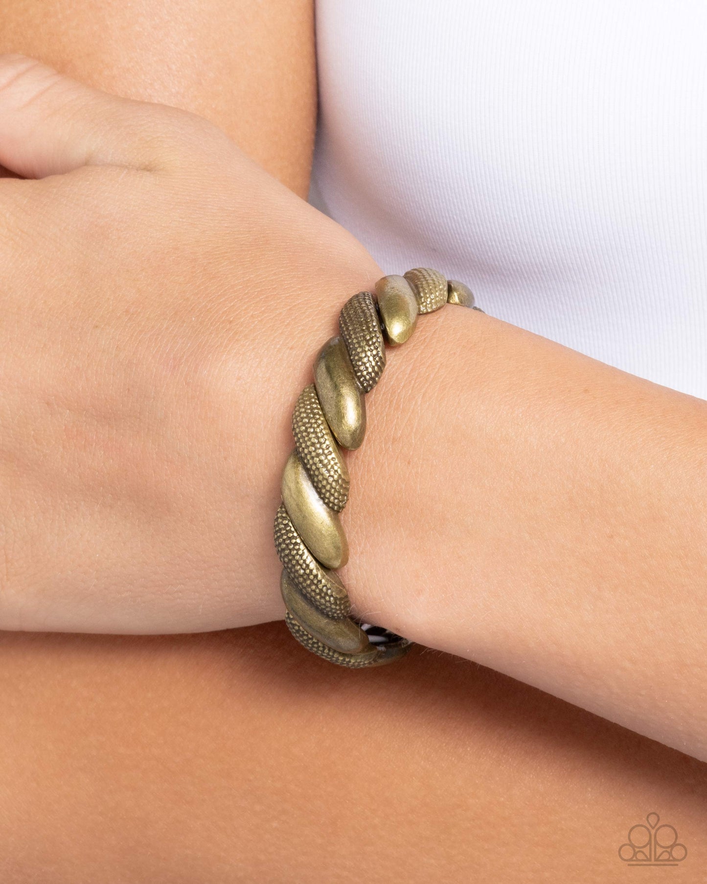 Paparazzi Accessories - Captivating Curls - Brass Bracelet