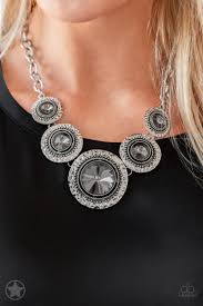 Paparazzi Accessories - Global Glamour  - Silver Necklace