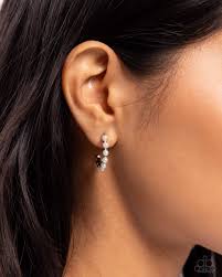 Paparazzi Accessories - Pearly Passage - White Earrings